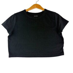 Women’s Black Crop Top Short Sleeve Fitted Stretchy Casual Basic